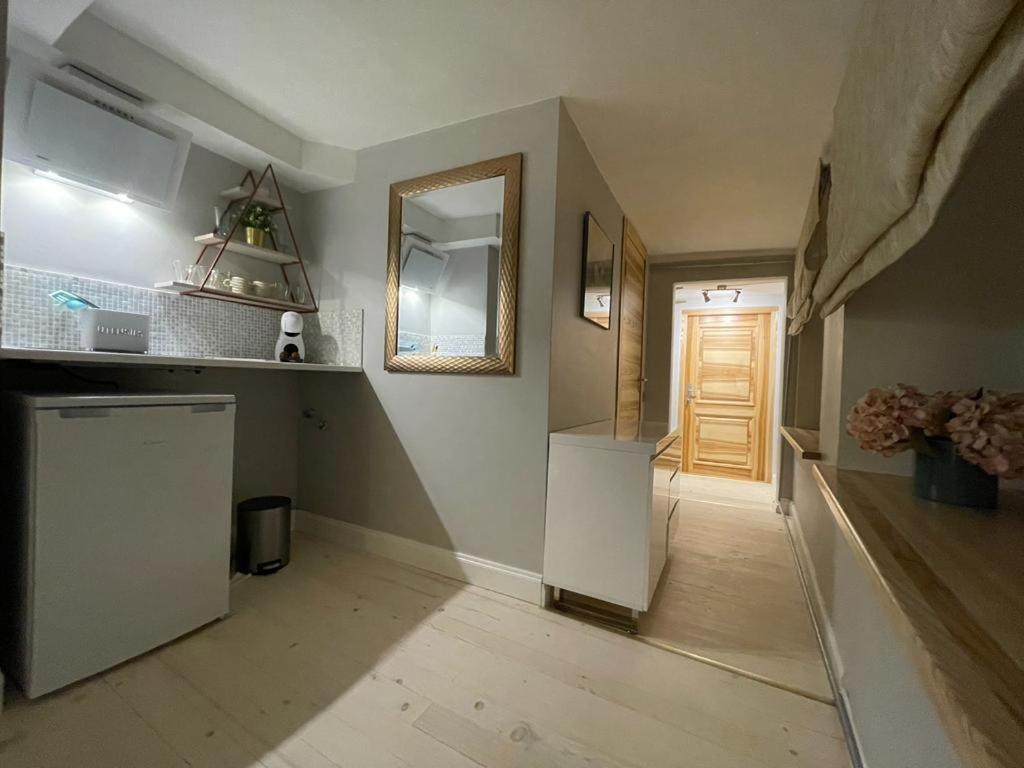 Cute Apartment For Young Travellers Рига Екстер'єр фото